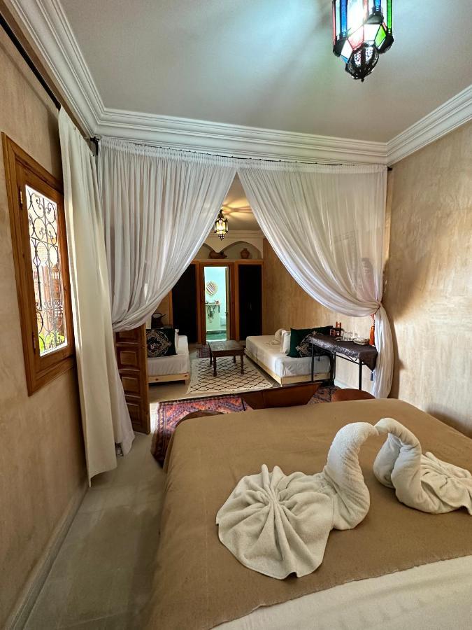 Riad Les Miroirs Marrakesh Buitenkant foto